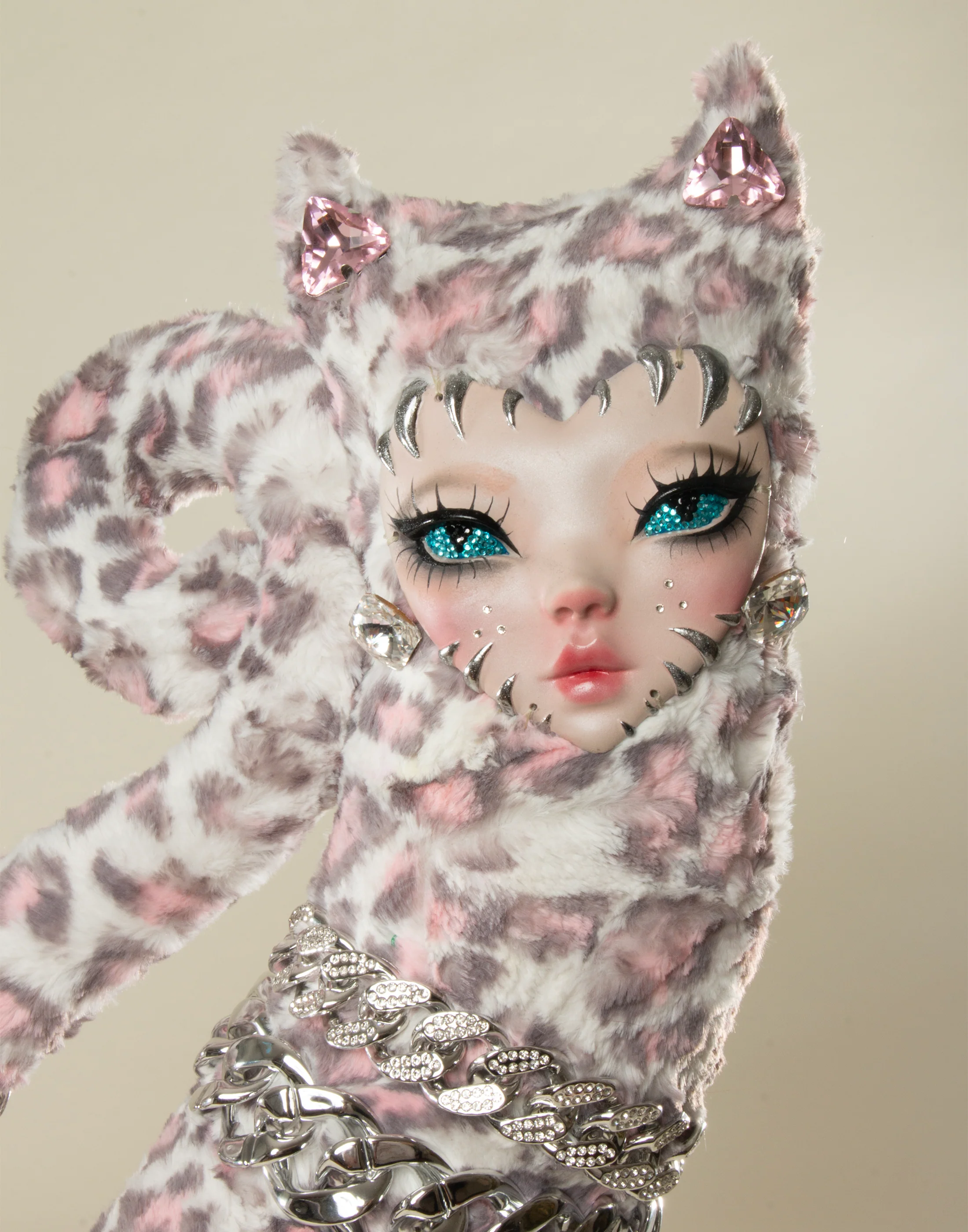 "Cosmos" Sphinx Doll - Image 3