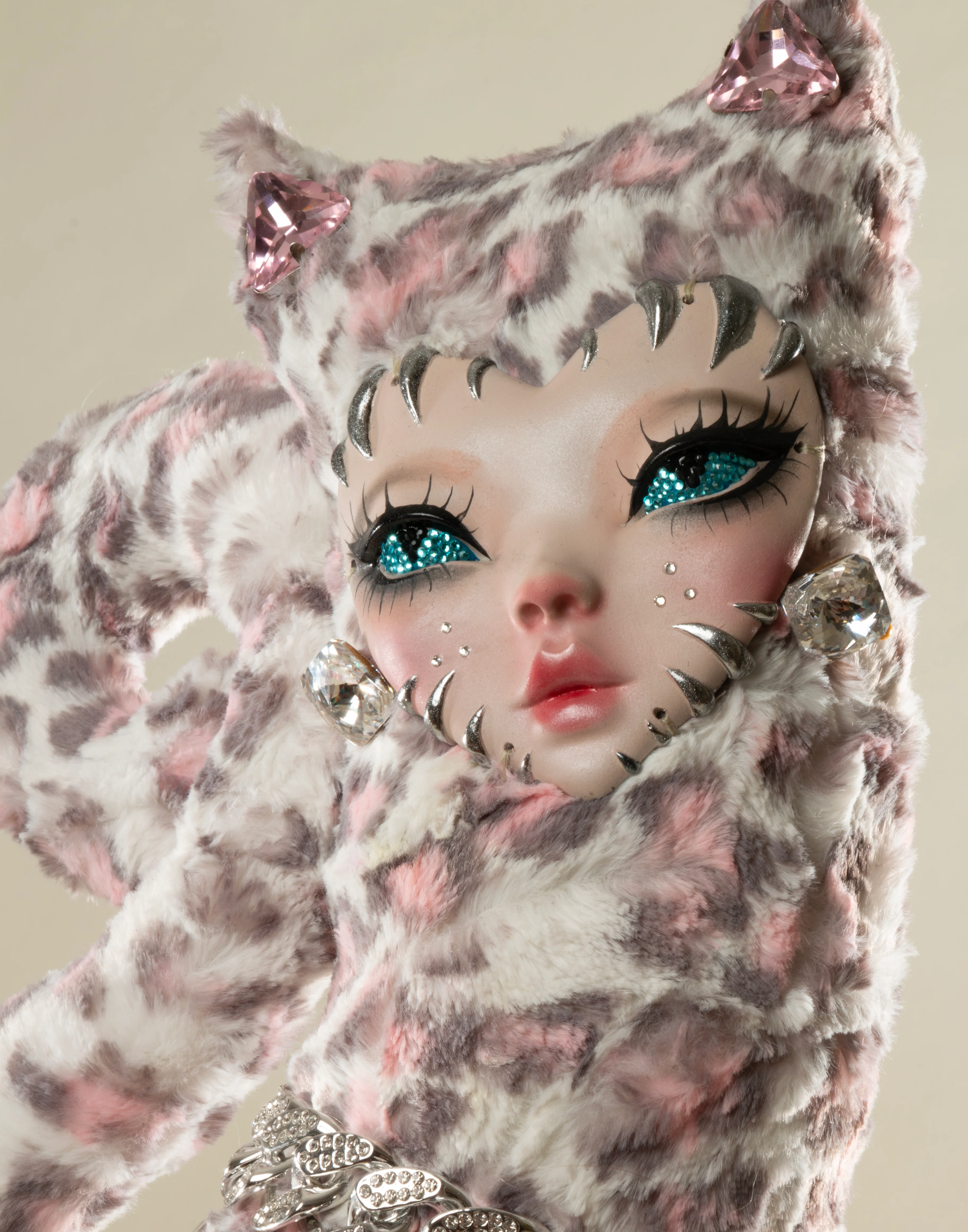"Cosmos" Sphinx Doll - Image 4